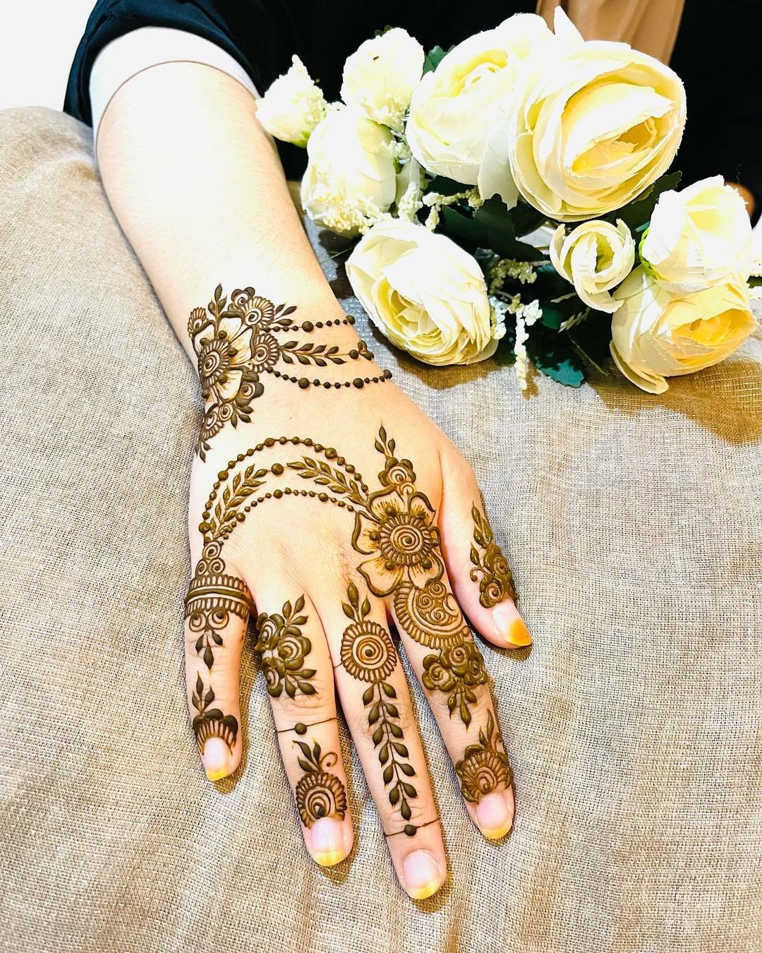 Latest Rakhi Mehndi Design