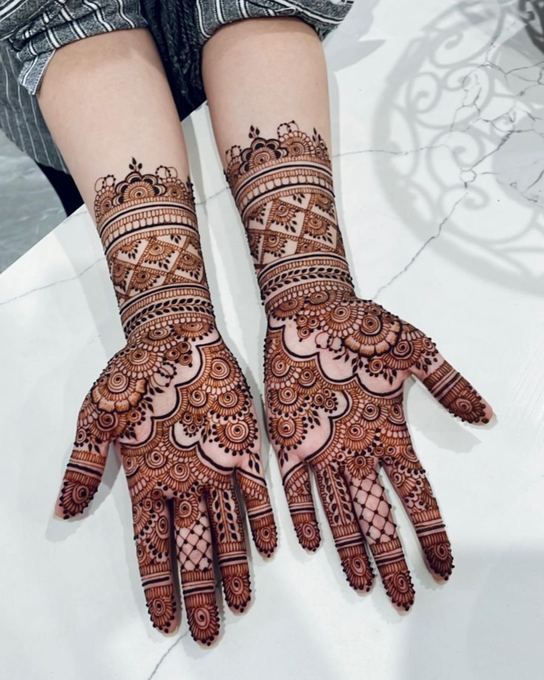 Simple Raksha Bandhan Mehndi Design