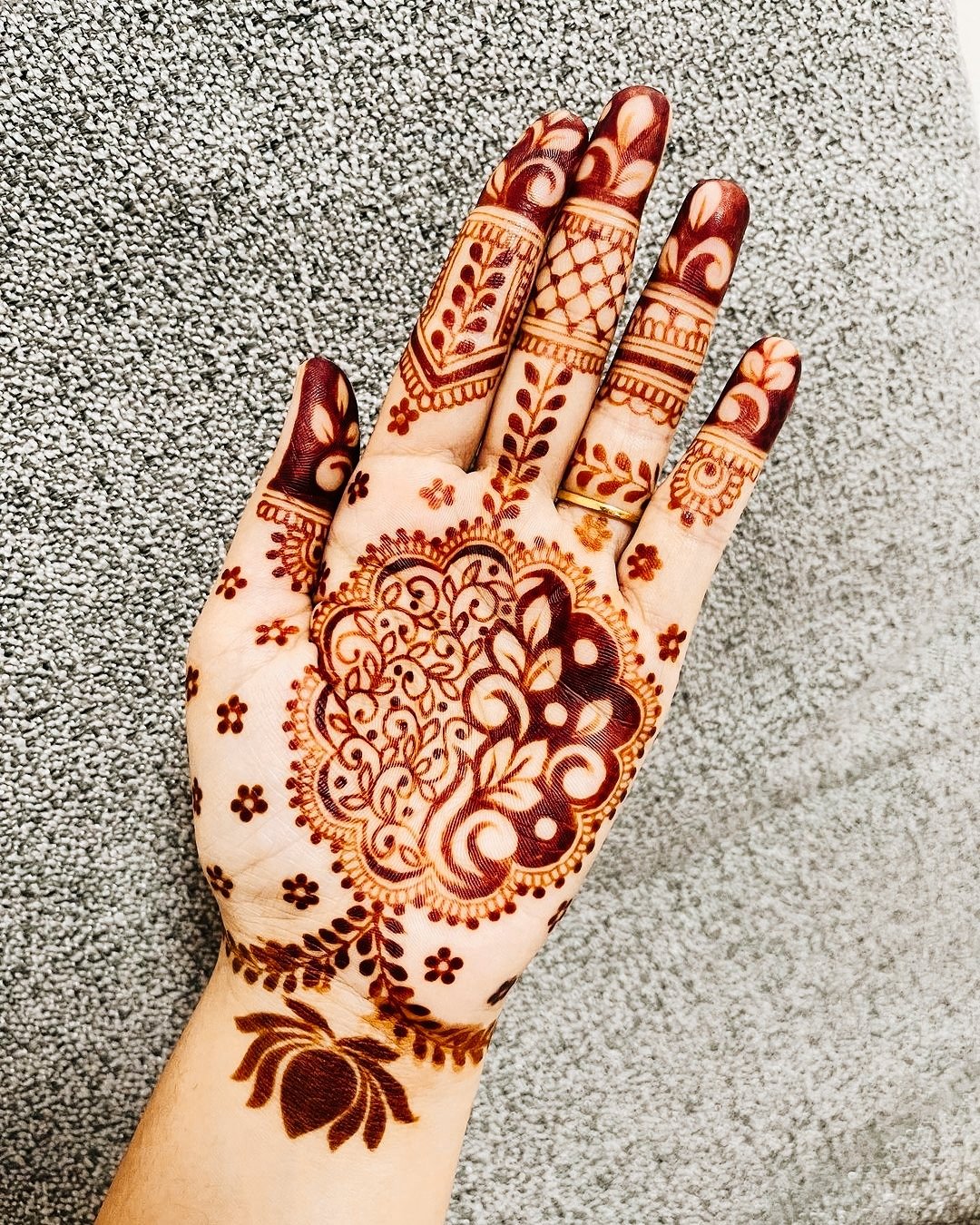 Karva Chauth Mehndi Design