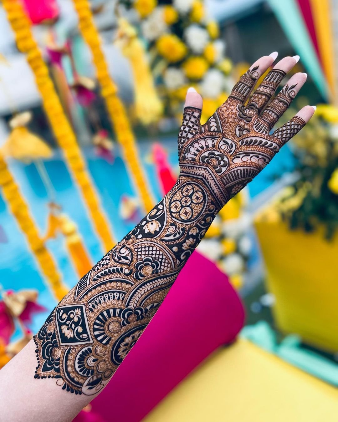 Modern Navratri Mehndi Design