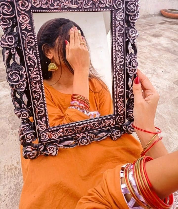 Hidden Face Dp For Girls Mirror