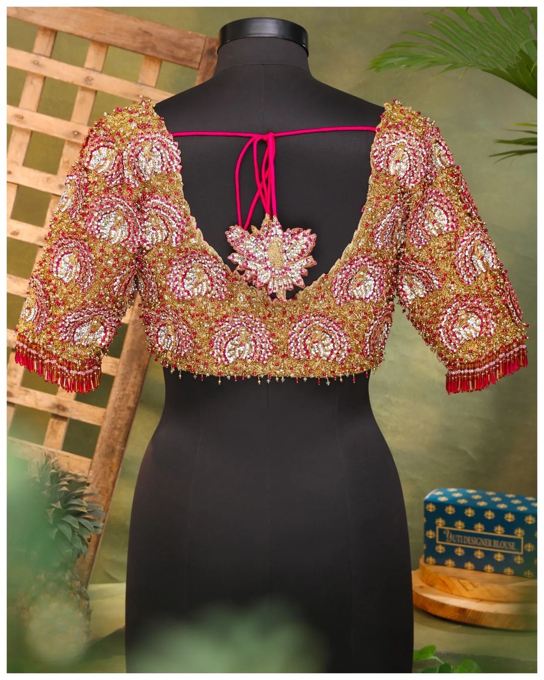 Lehenga Ke Blouse Ke Design