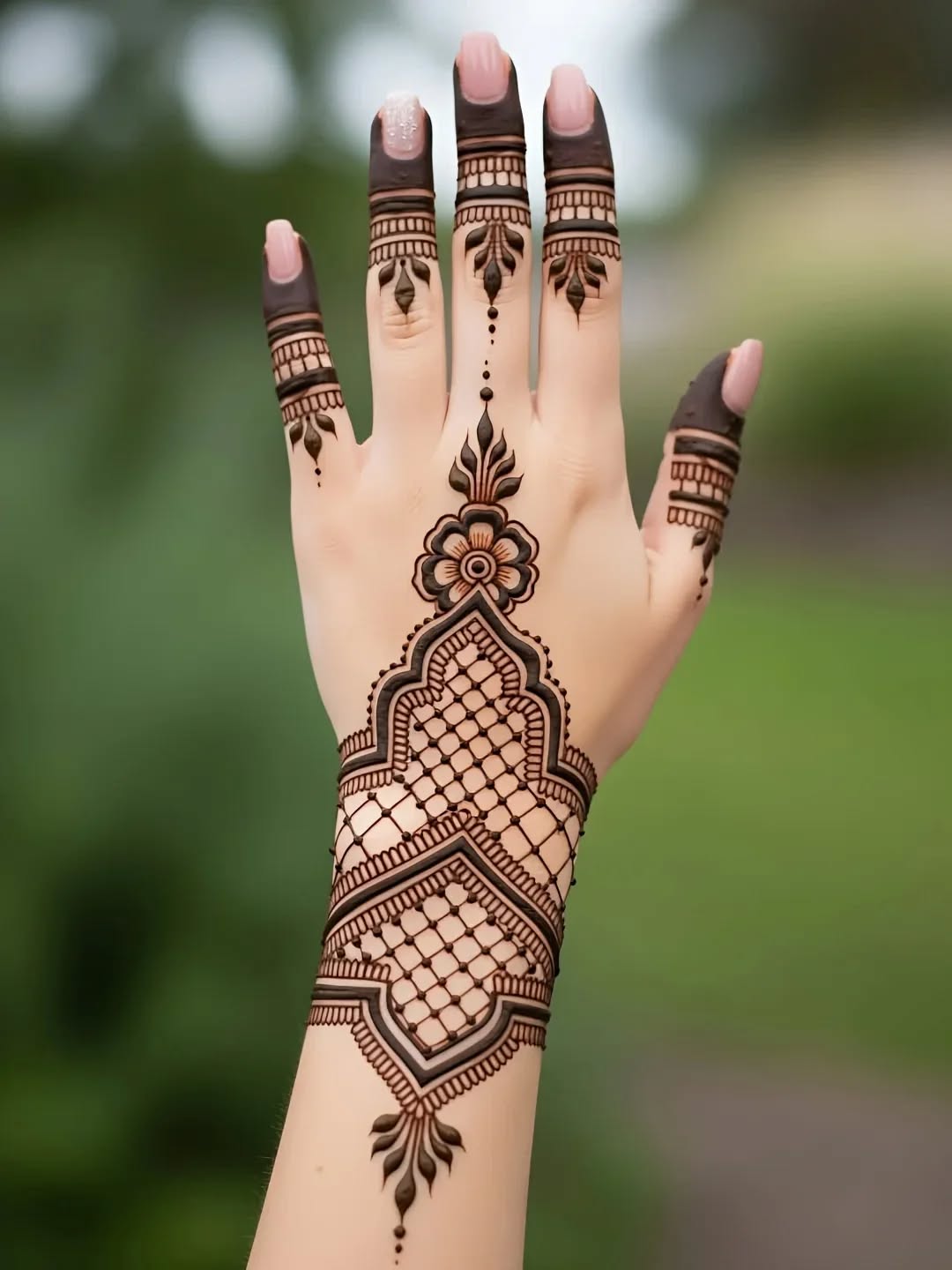 Beautiful Karwa Chauth Mehndi Design