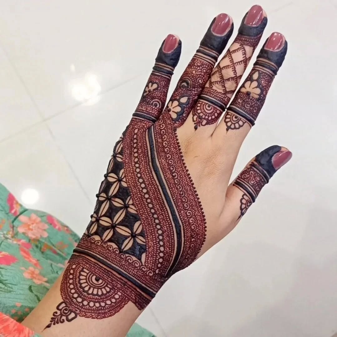 Mehndi Designs For Karwa Chauth