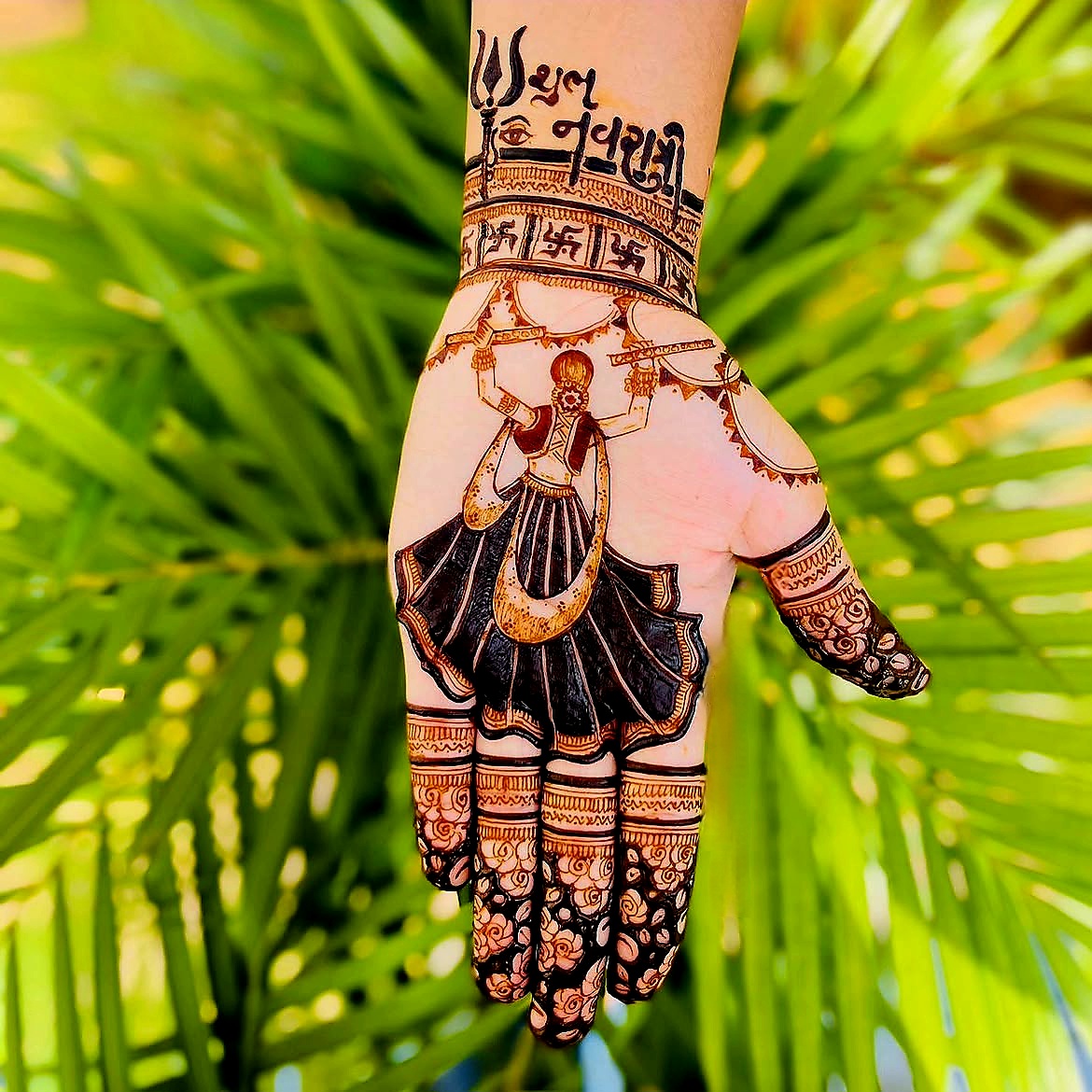 Navratri Mehndi Design
