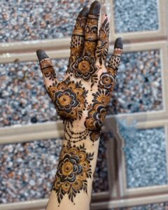 Best 10+ Modern Karva Chauth Mehndi Designs » Mixing Images