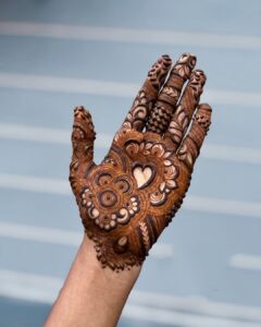 Best 10+ Modern Karva Chauth Mehndi Designs » Mixing Images